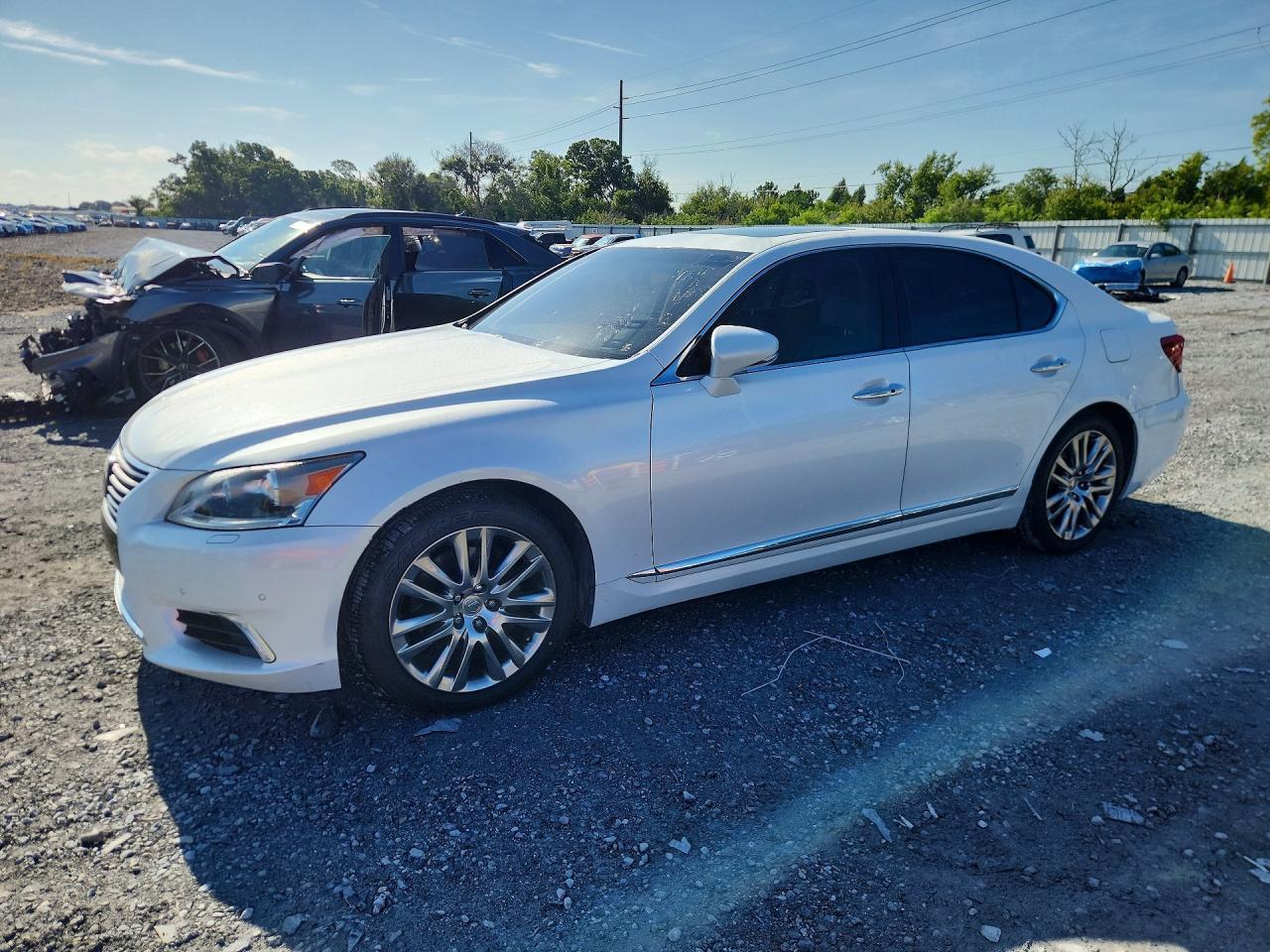 2016 LEXUS LS 460 — фото 1