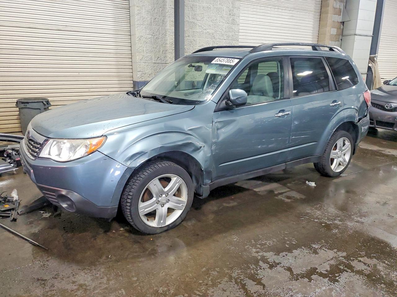 2010 SUBARU FORESTER — фото 1
