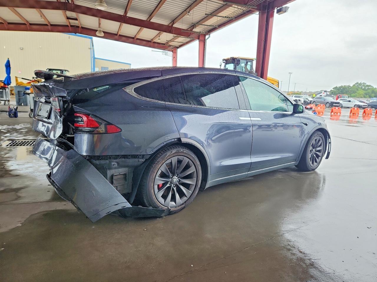 2018 TESLA MODEL X — фото 3