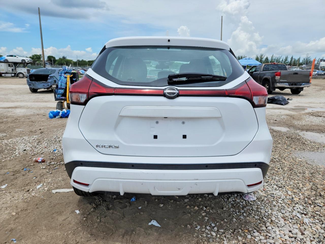 2022 NISSAN KICKS — фото 6