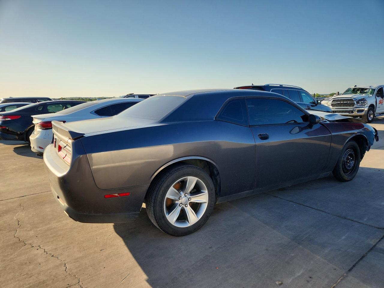 2016 DODGE CHALLENGER — фото 3