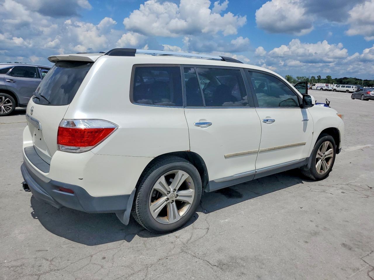 2012 TOYOTA HIGHLANDER — фото 3