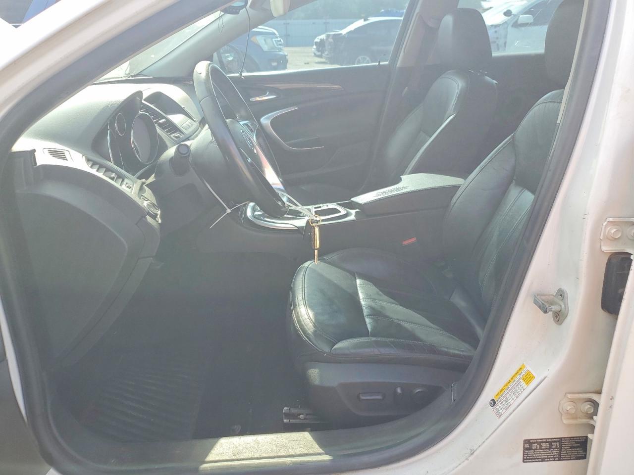 2011 BUICK REGAL — фото 7