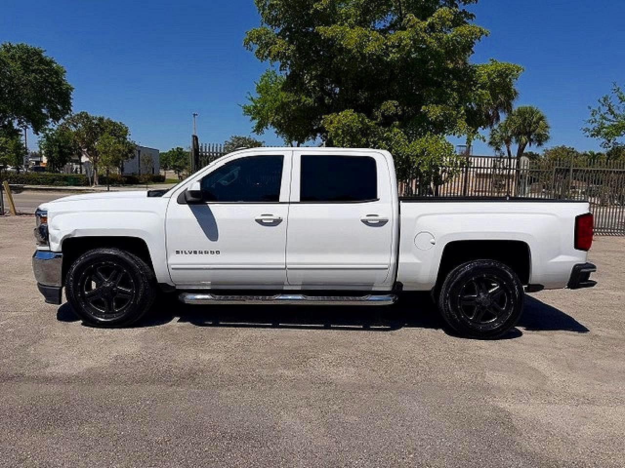 2018 CHEVROLET SILVERADO 1500 — фото 12