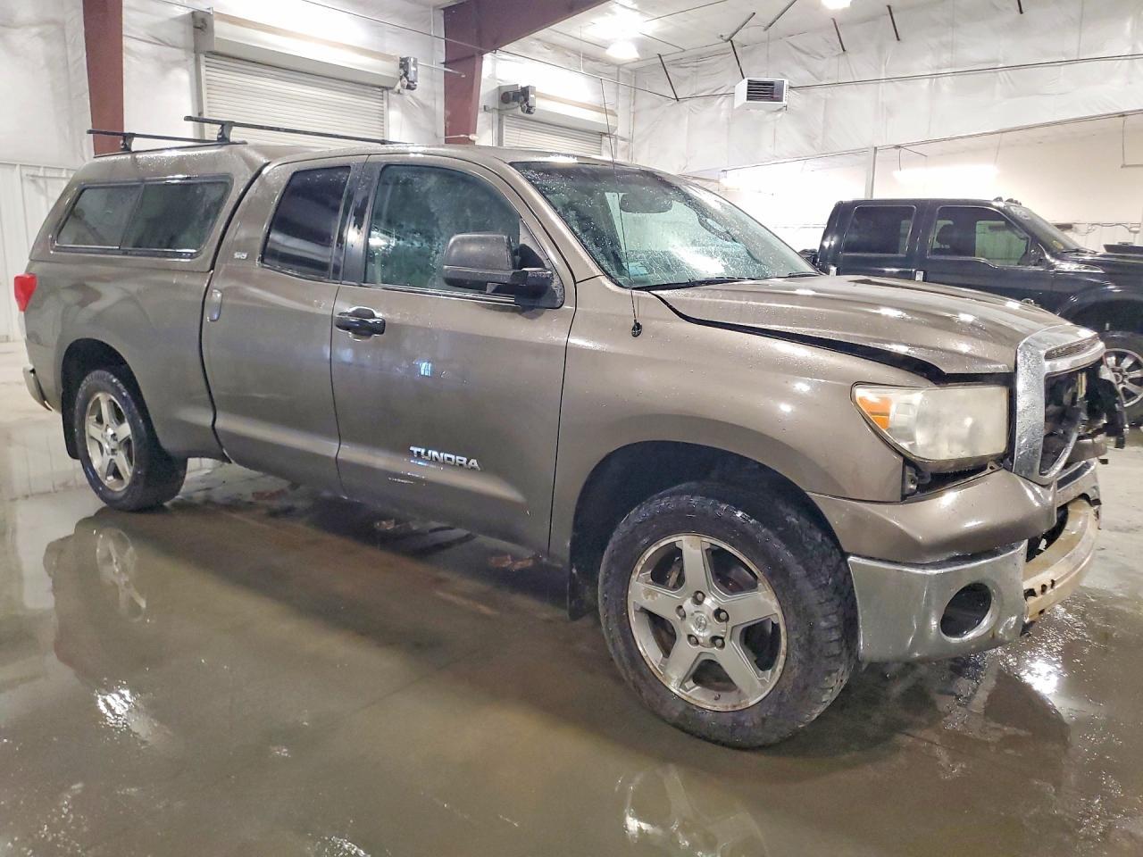 2013 TOYOTA TUNDRA — фото 4