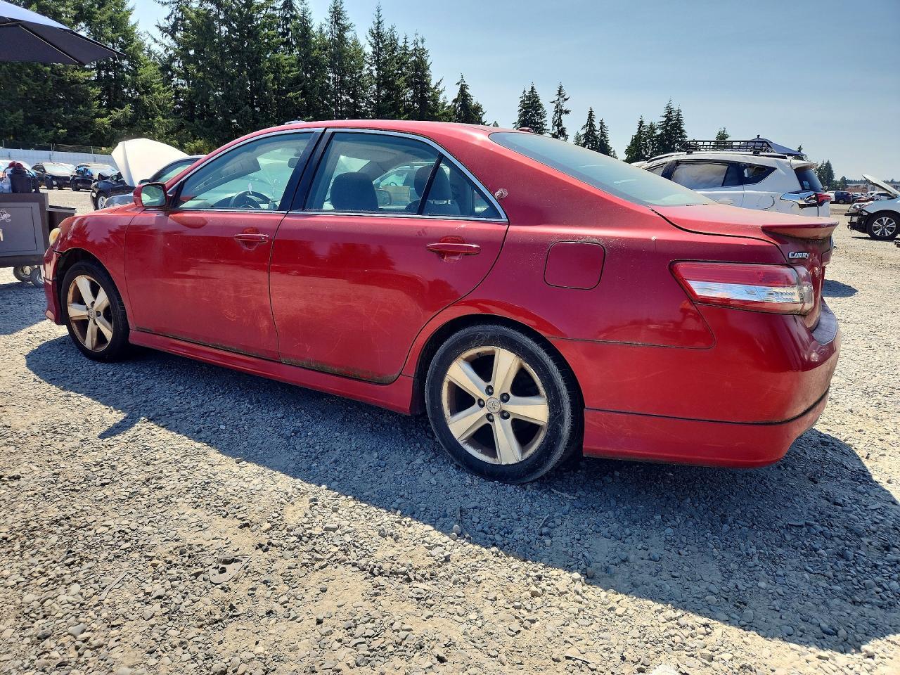 2010 TOYOTA CAMRY — фото 2