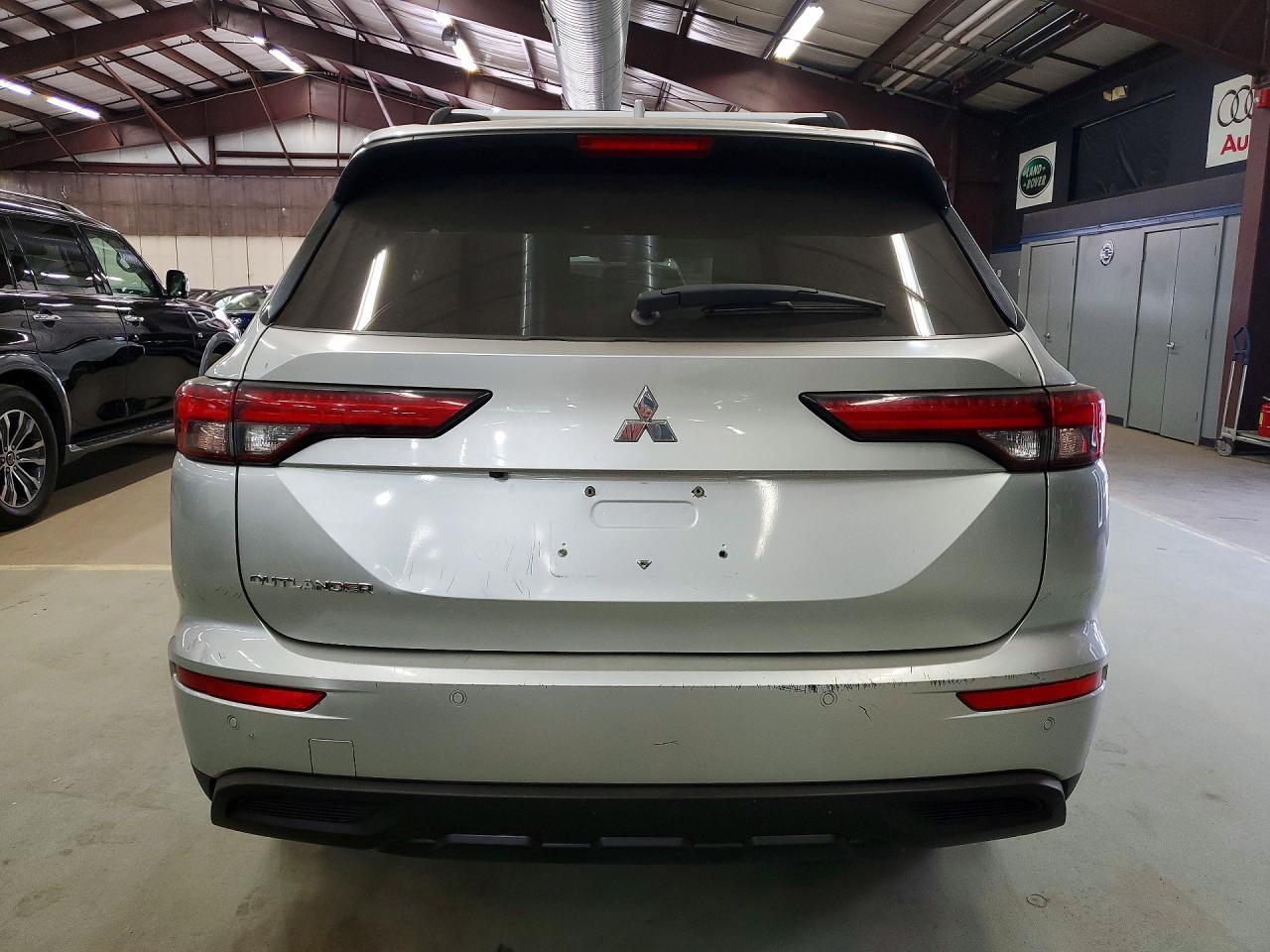 2022 MITSUBISHI OUTLANDER — фото 6