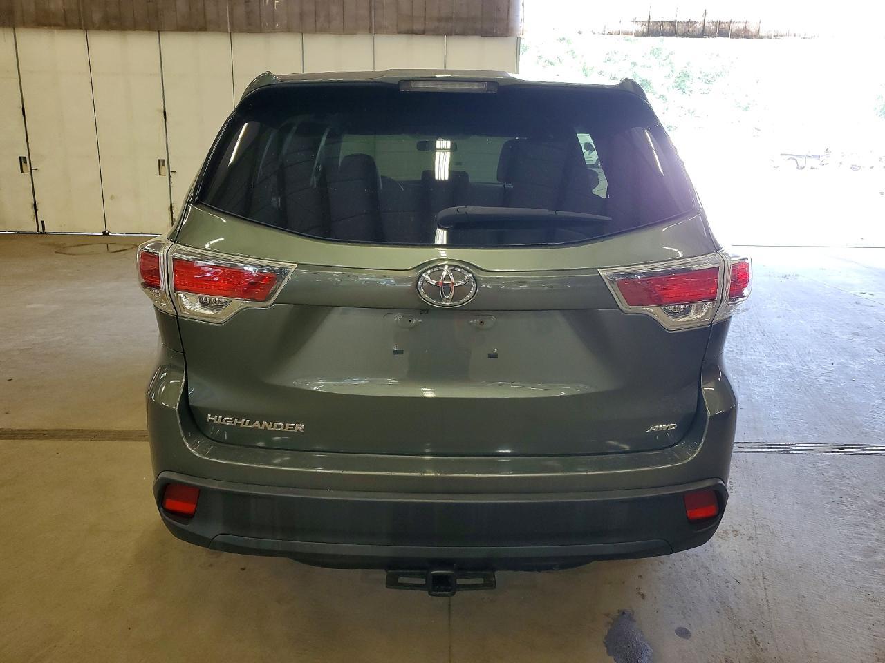 2016 TOYOTA HIGHLANDER — фото 6