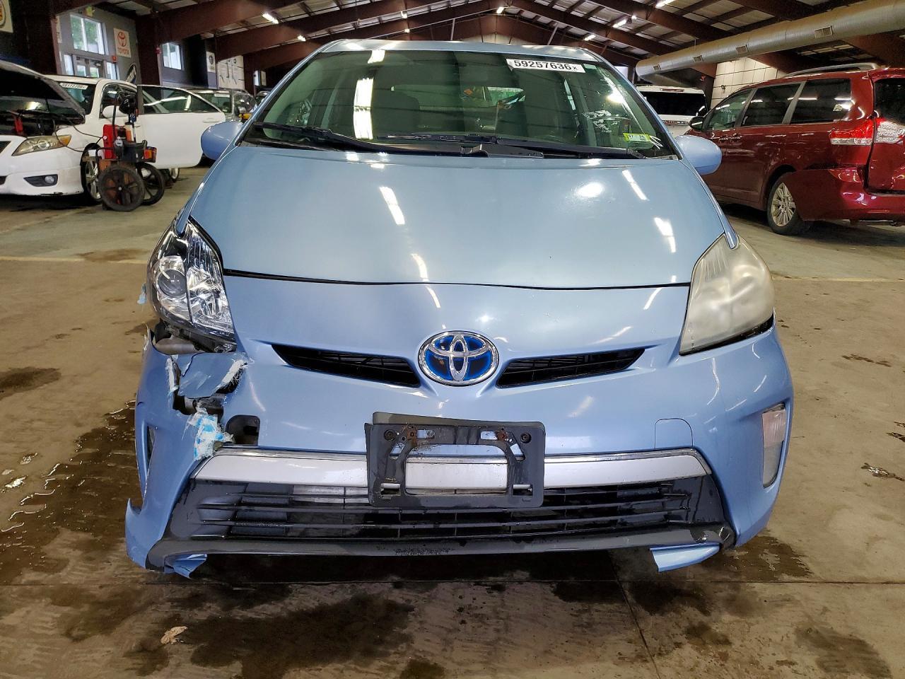 2014 TOYOTA PRIUS — фото 5