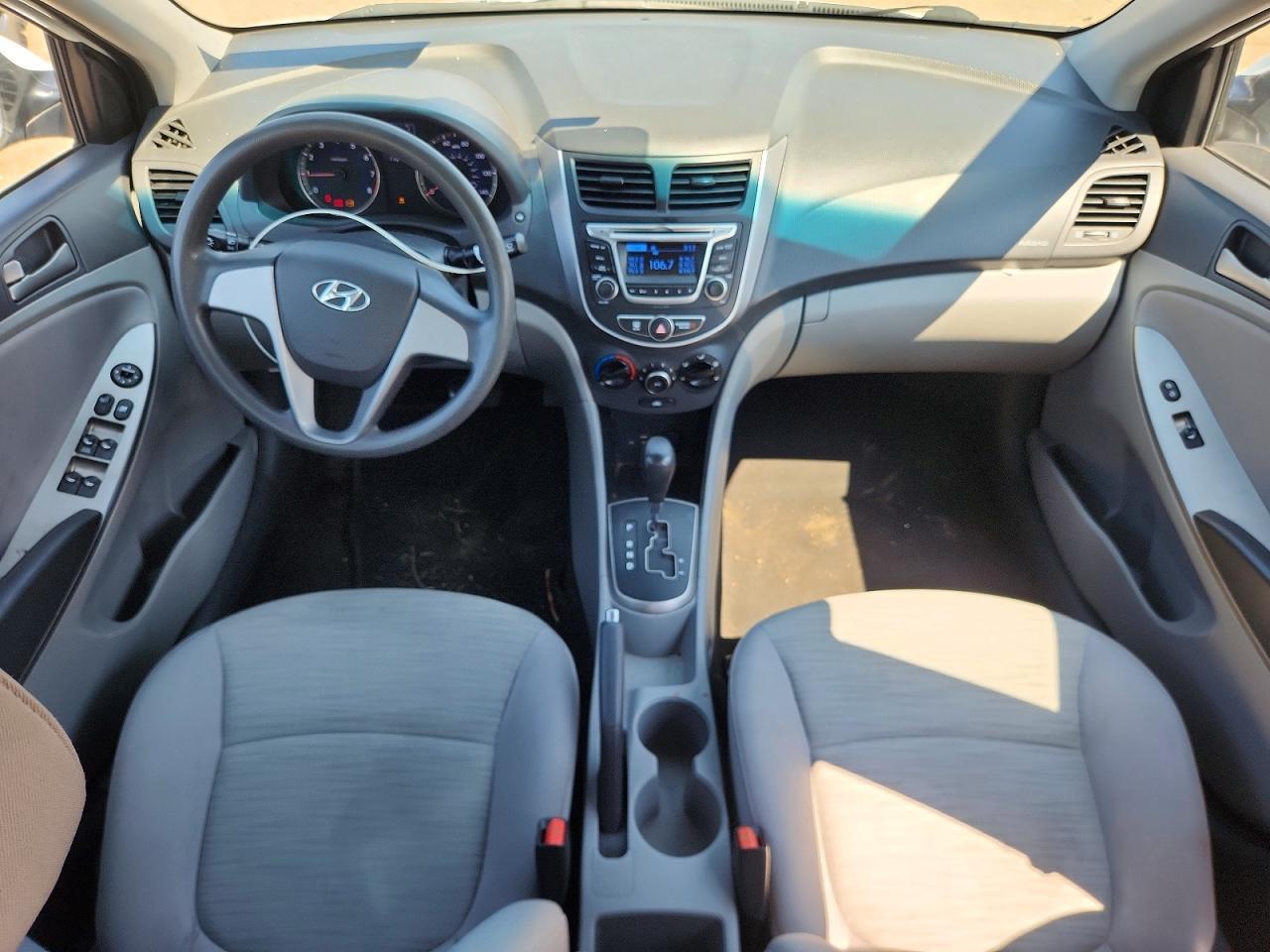 2017 HYUNDAI ACCENT — фото 8