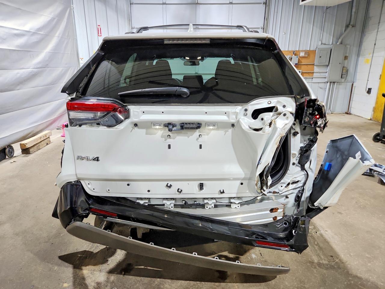 2024 TOYOTA RAV4 HYBRID — фото 6