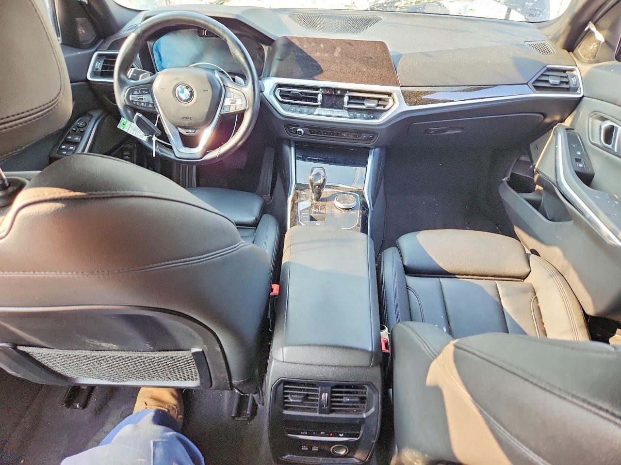 2019 BMW 3 SERIES — фото 8