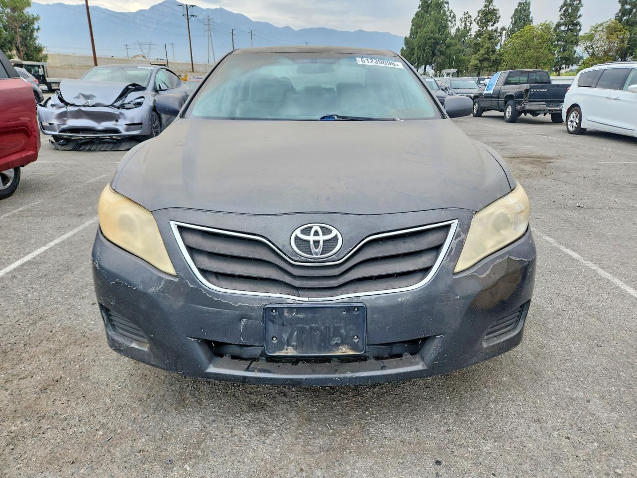 2011 TOYOTA CAMRY — фото 5