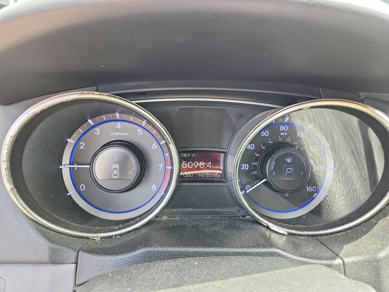 2011 HYUNDAI SONATA — фото 9