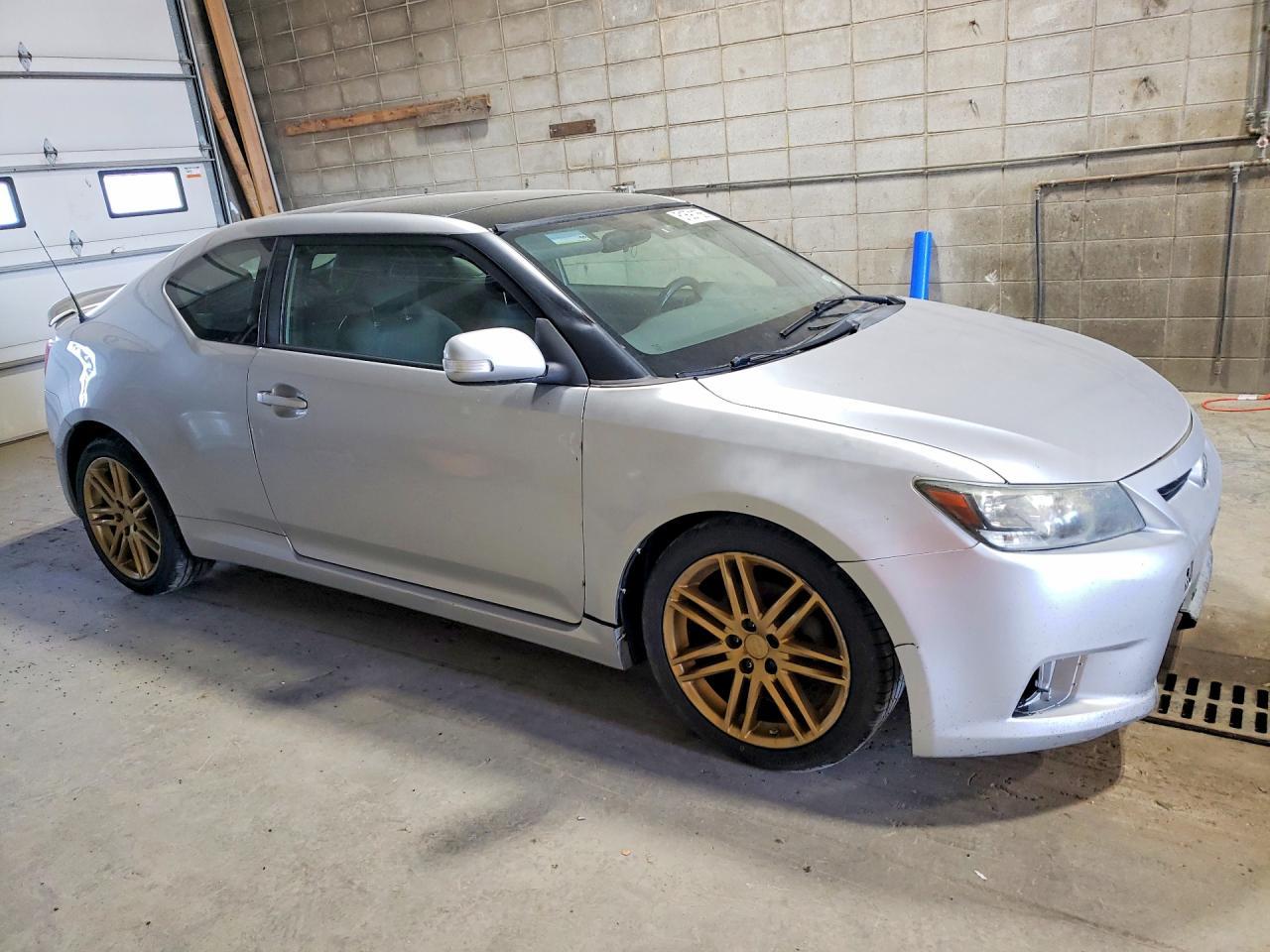 2012 SCION TC — фото 4