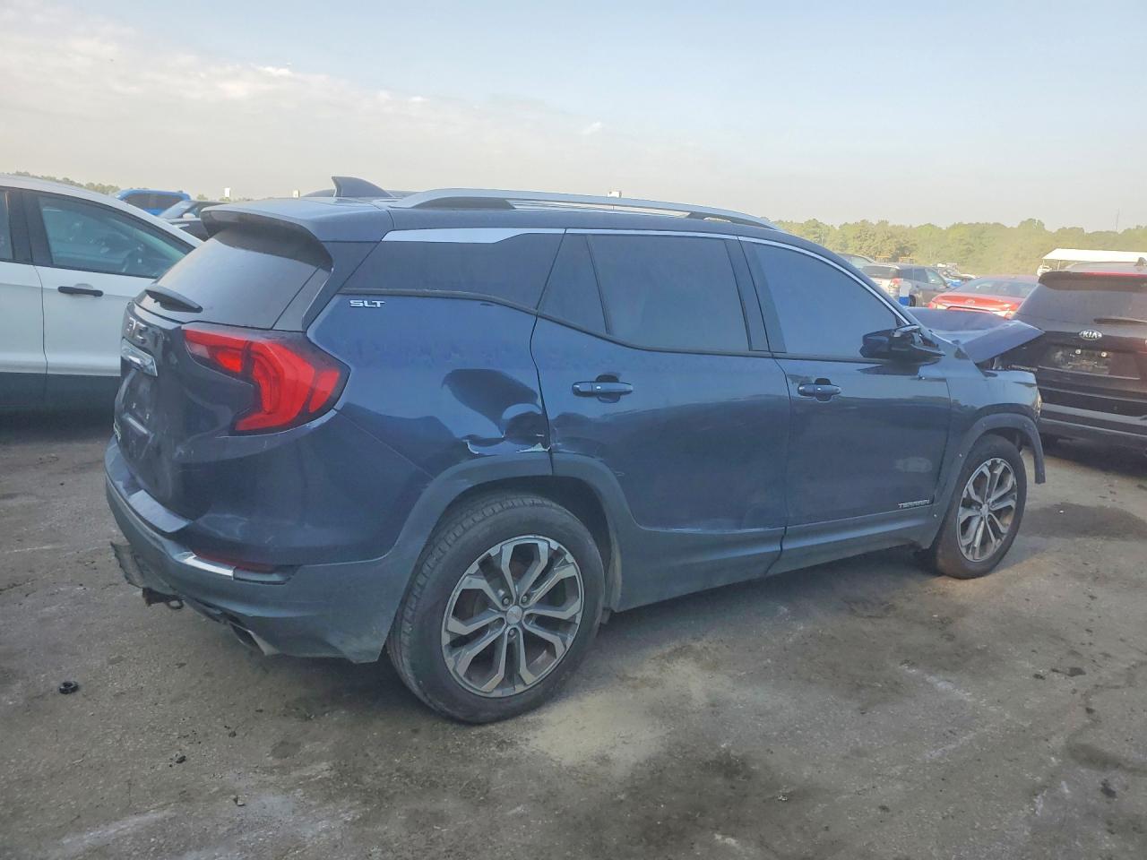 2019 GMC TERRAIN — фото 3