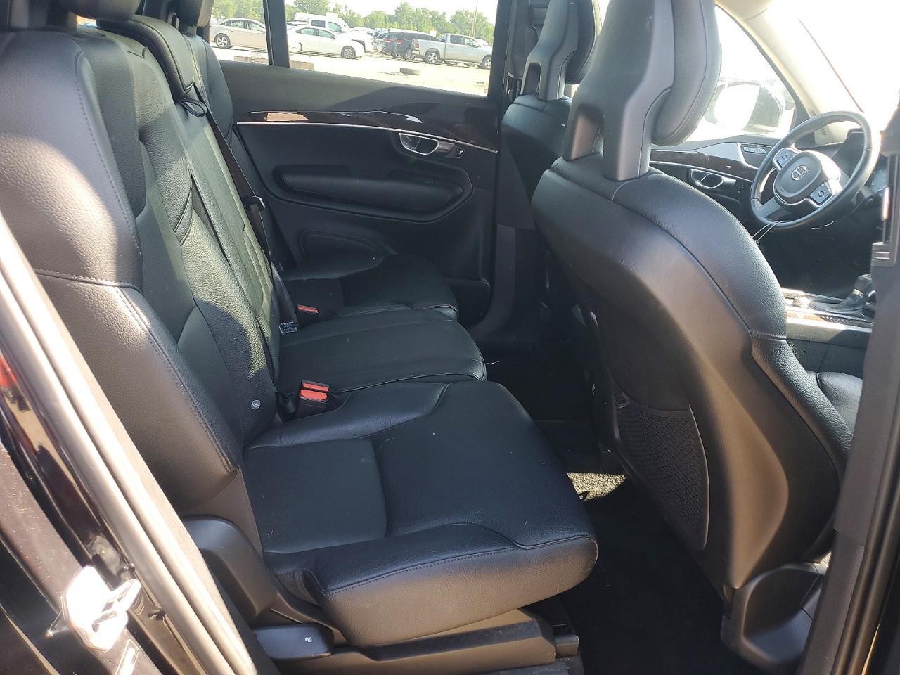 2016 VOLVO XC90 — фото 11
