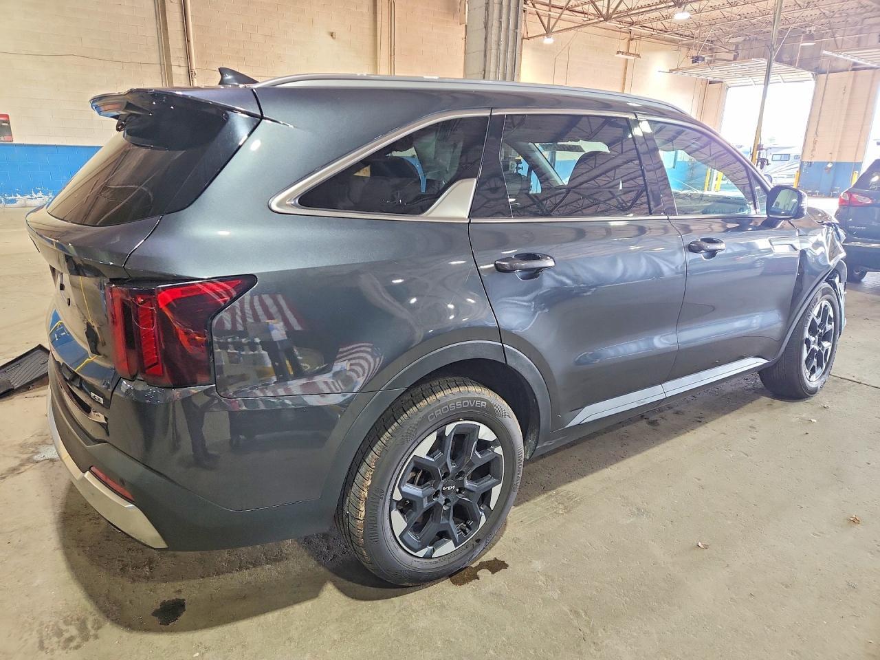 2024 KIA SORENTO — фото 3