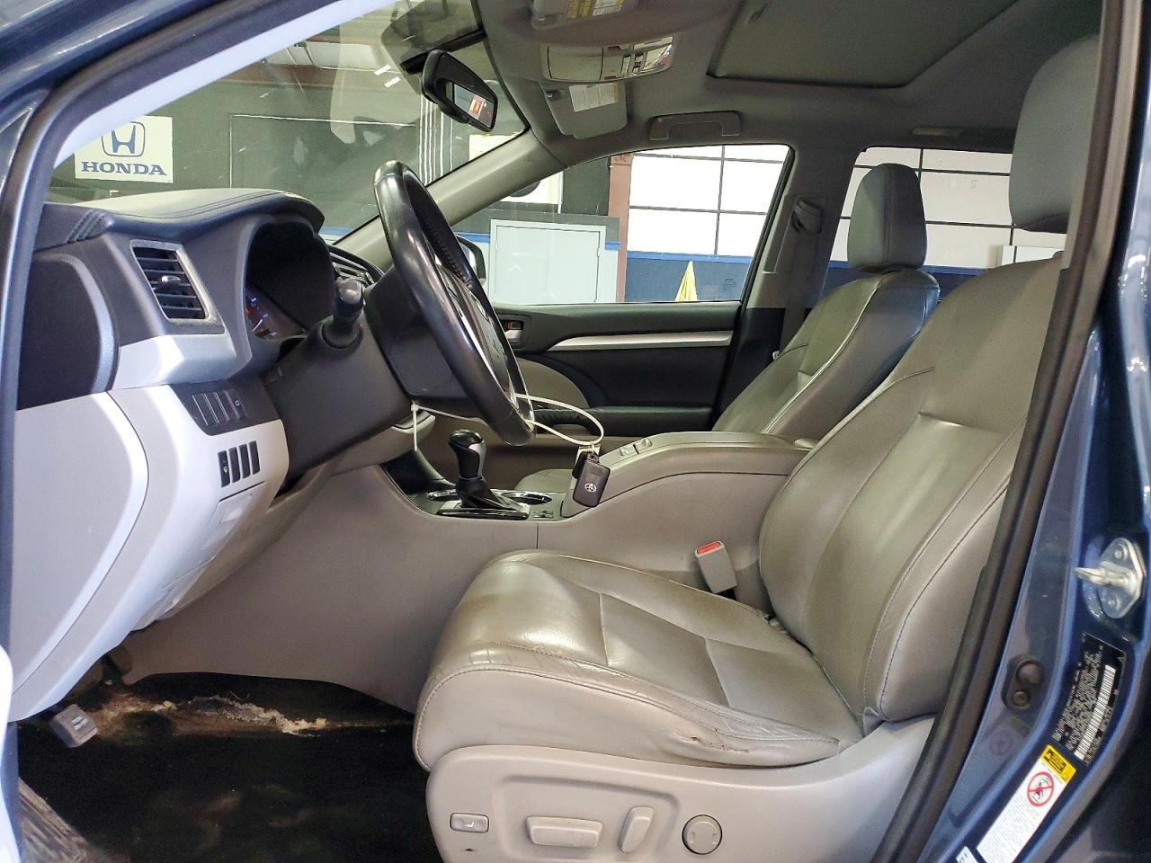 2014 TOYOTA HIGHLANDER — фото 7
