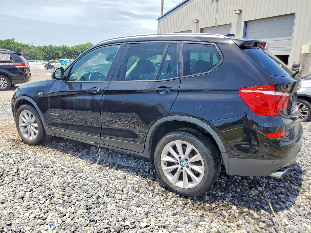 2017 BMW X3 — фото 2