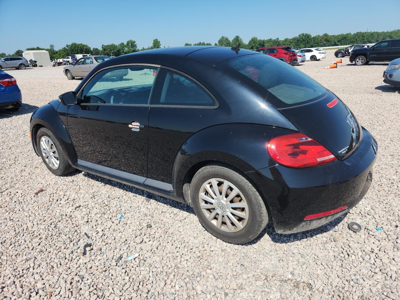2012 VOLKSWAGEN BEETLE — фото 2