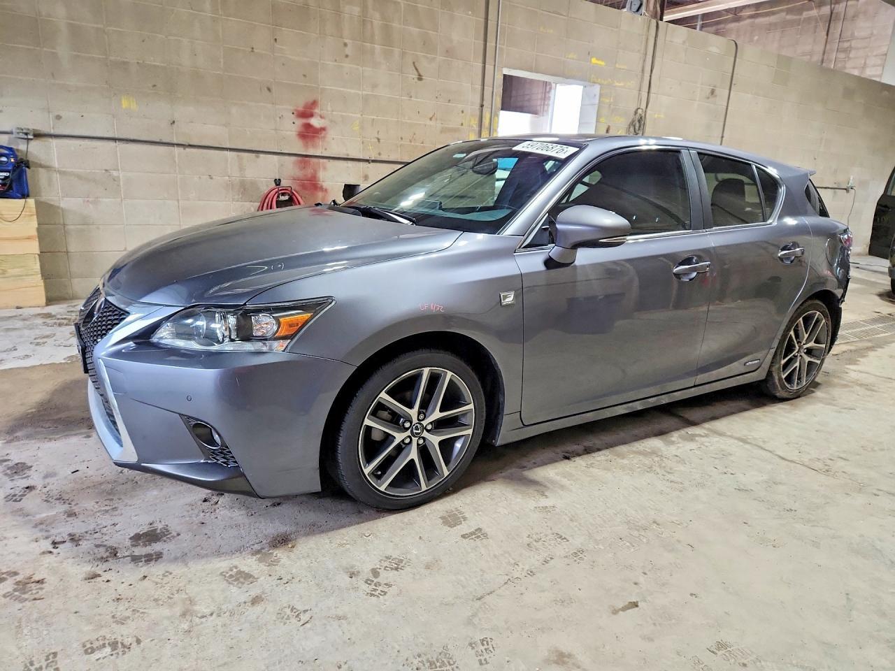 2017 LEXUS CT 200H — фото 1