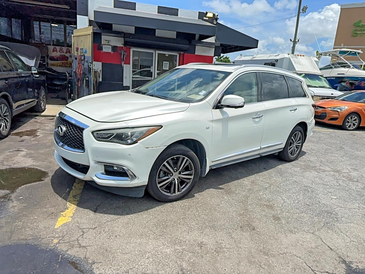 2019 INFINITI QX60 — фото 2