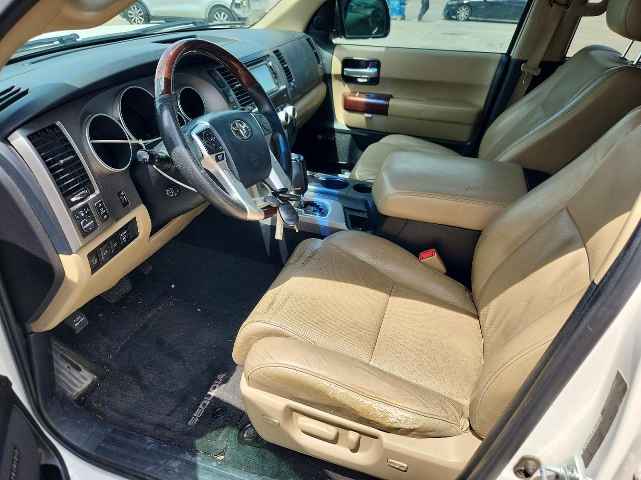 2014 TOYOTA SEQUOIA — фото 7