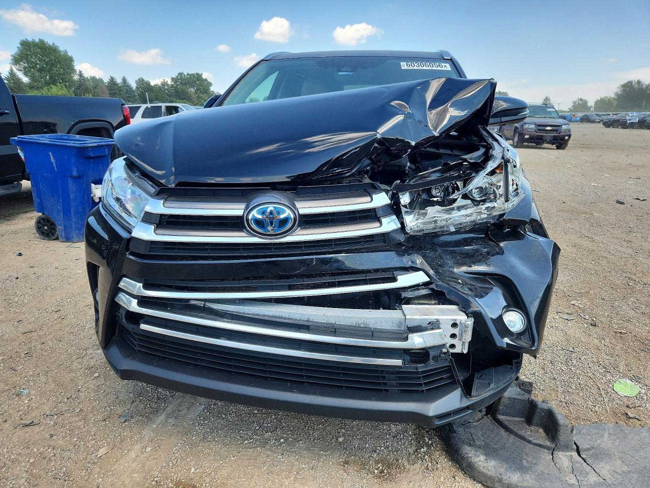 2017 TOYOTA HIGHLANDER HYBRID — фото 5