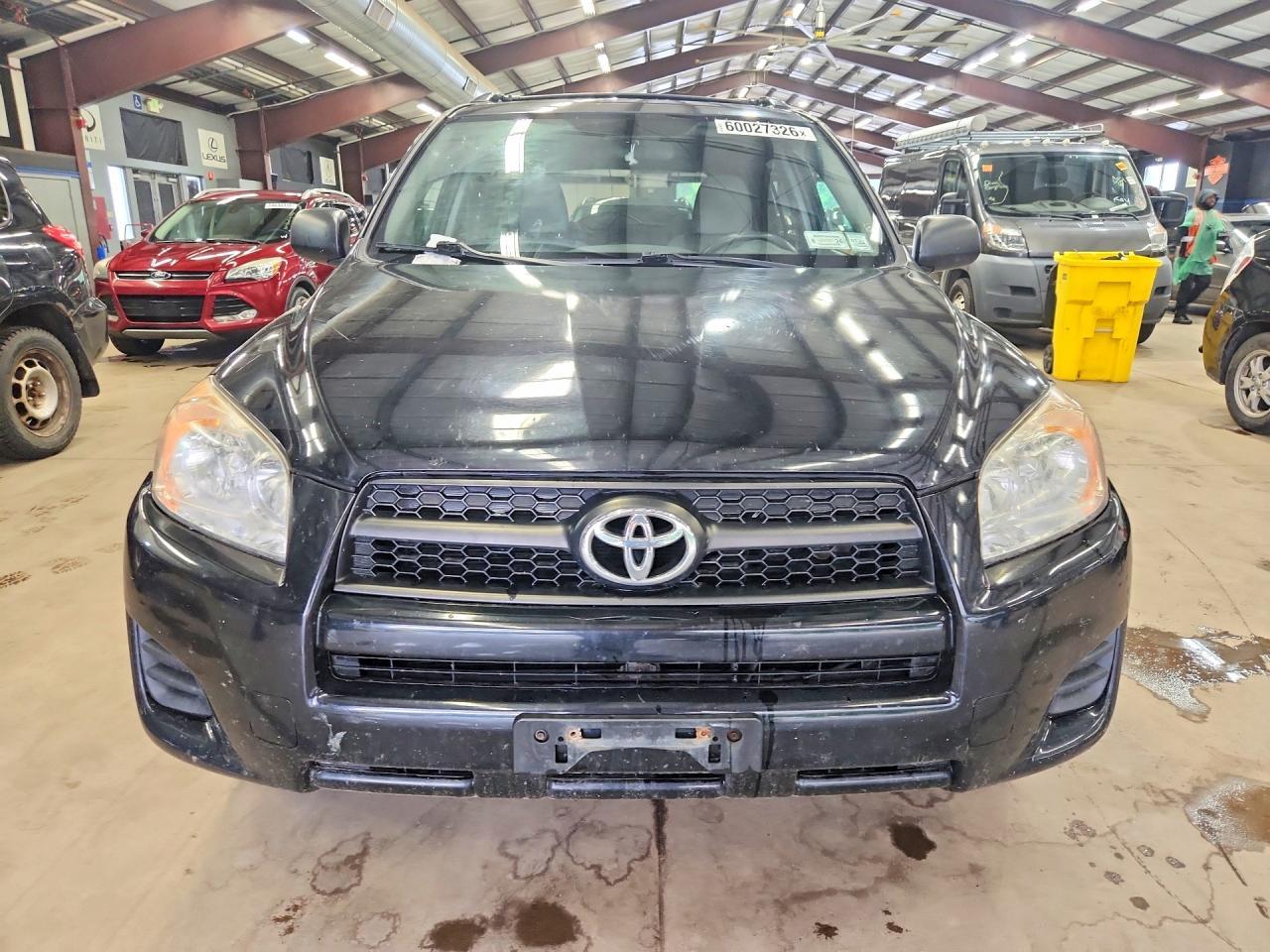 2010 TOYOTA RAV4 — фото 5