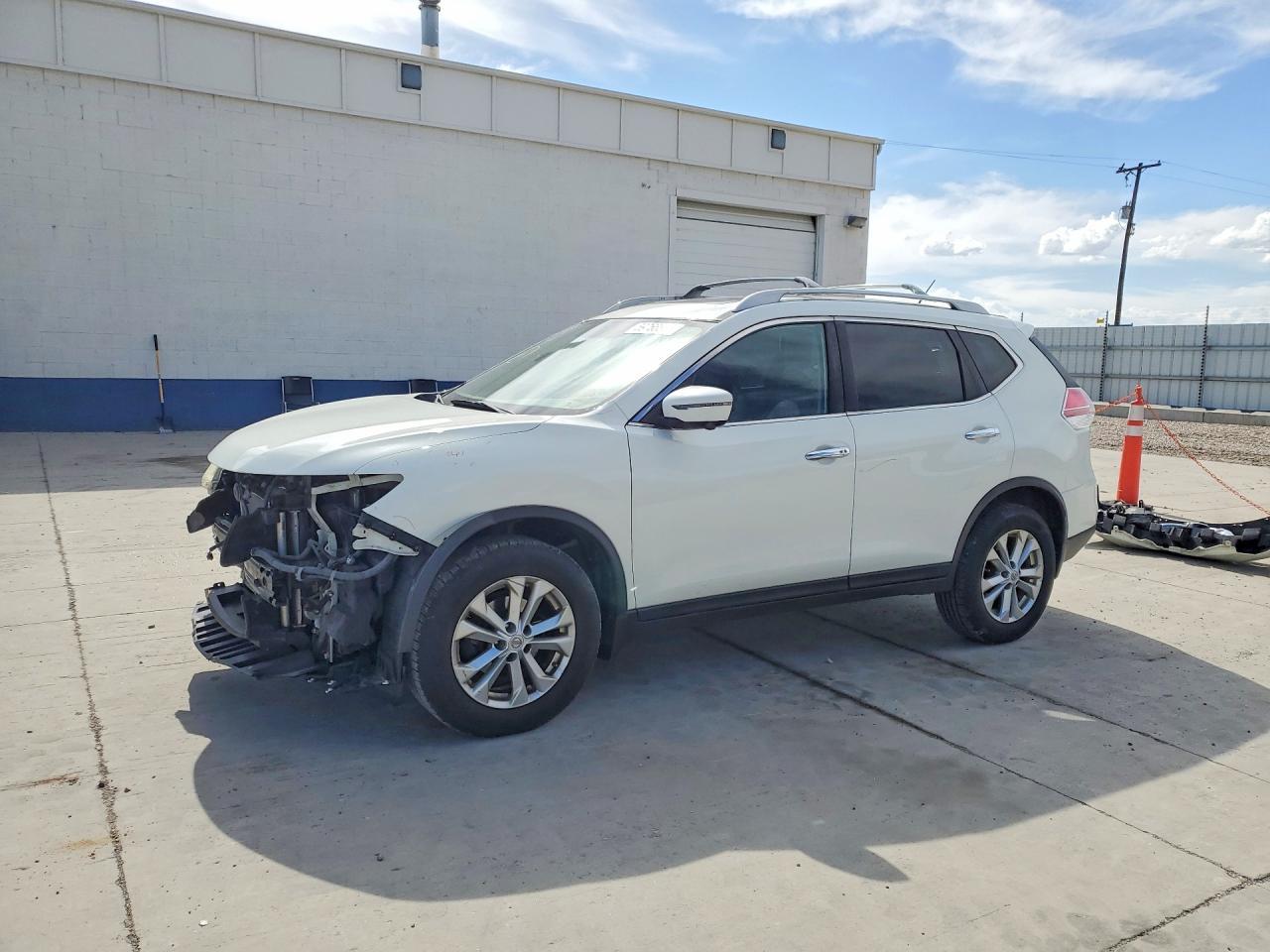 2016 NISSAN ROGUE — фото 1