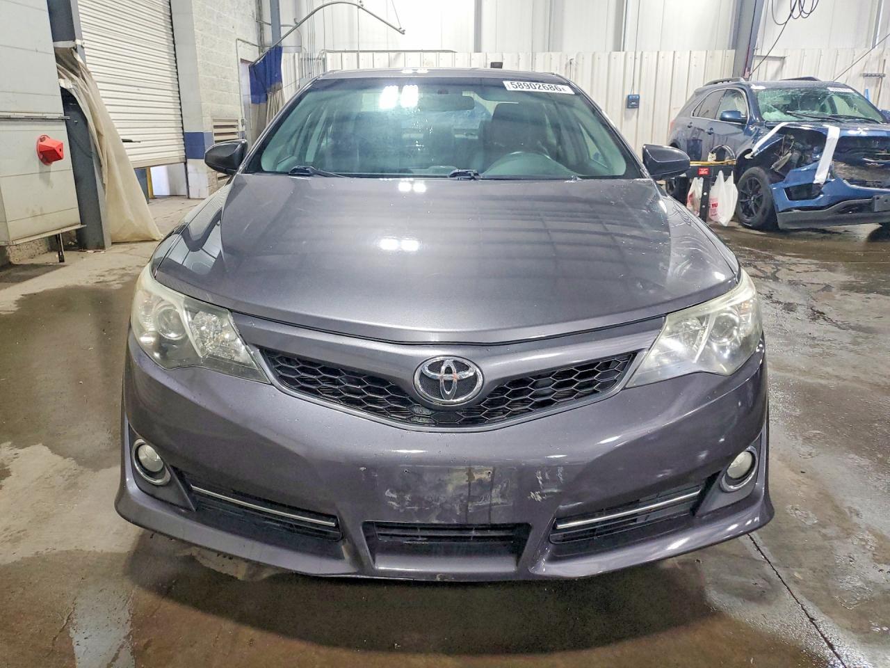 2013 TOYOTA CAMRY — фото 5