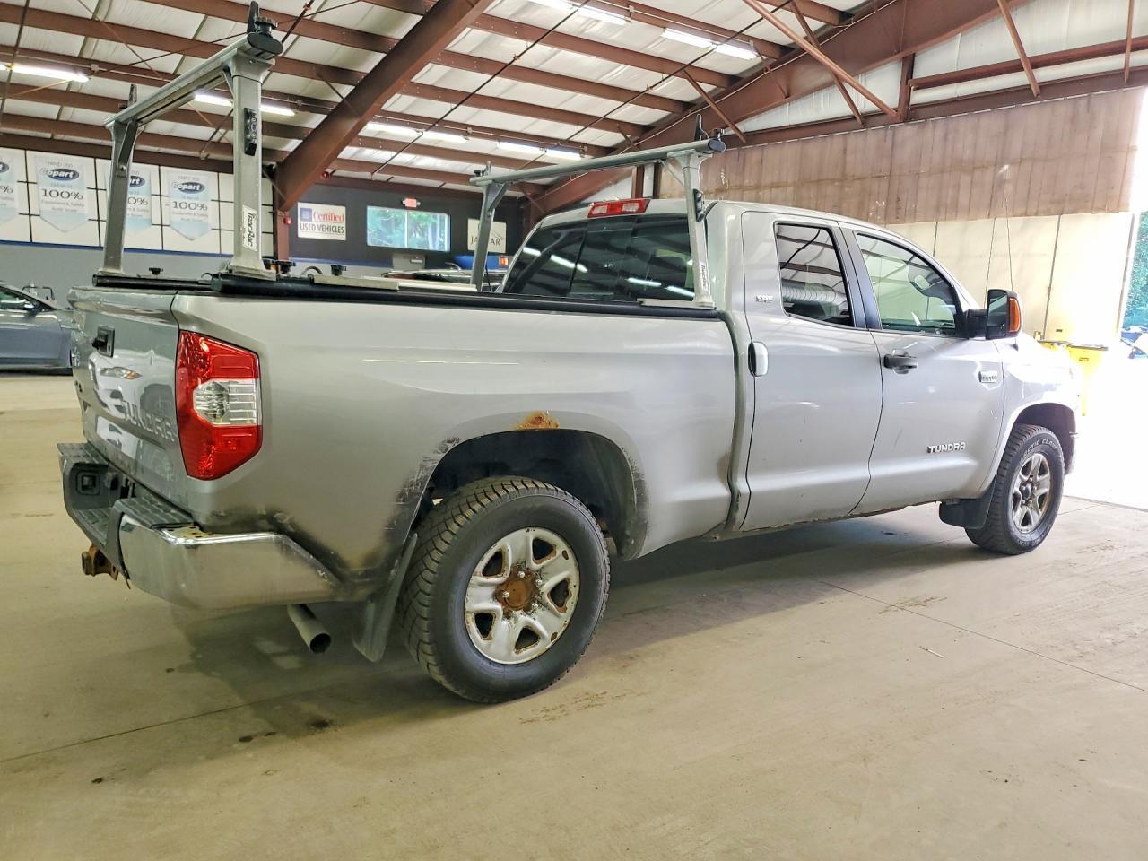 2015 TOYOTA TUNDRA — фото 3