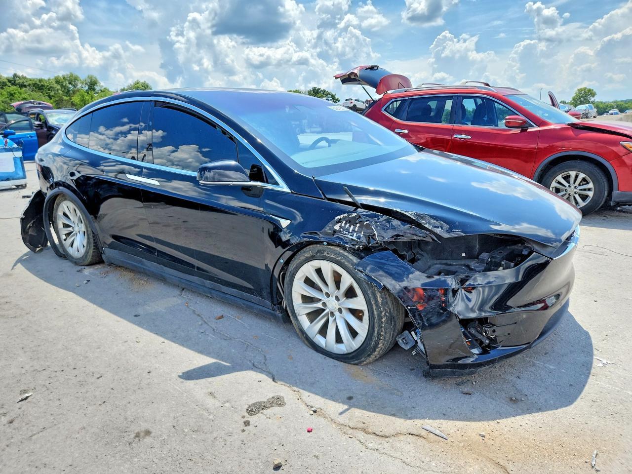 2017 TESLA MODEL X — фото 4
