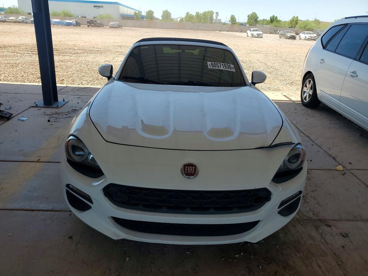 2017 FIAT 124 SPIDER — фото 5