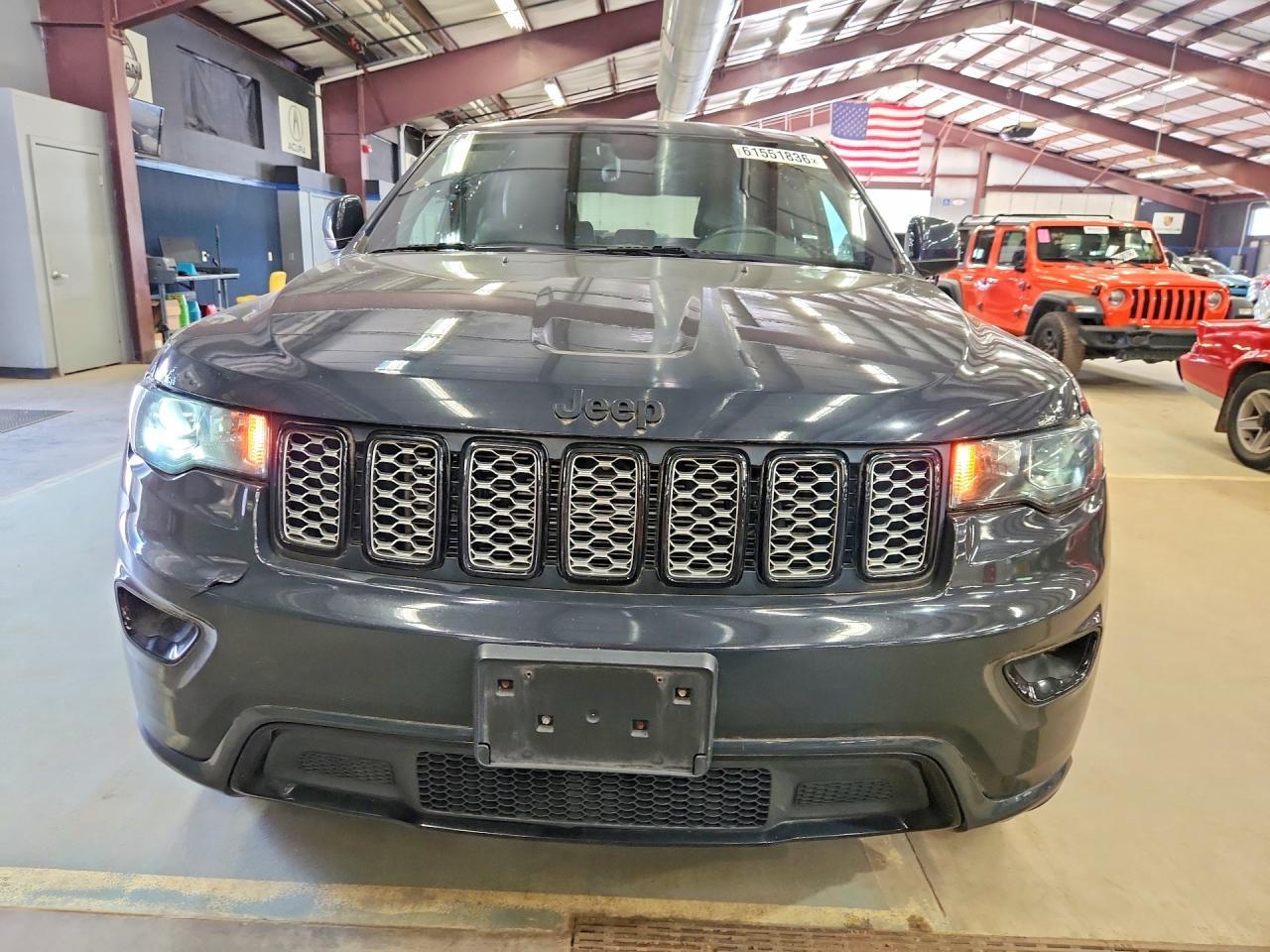 2018 JEEP GRAND CHEROKEE — фото 5