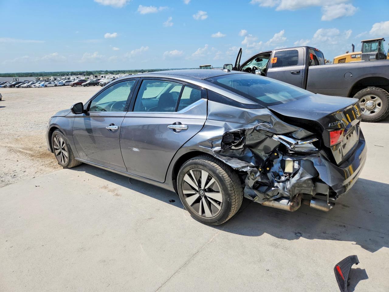 2019 NISSAN ALTIMA — фото 2