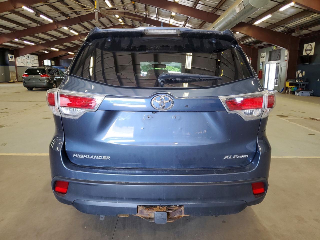 2014 TOYOTA HIGHLANDER — фото 6
