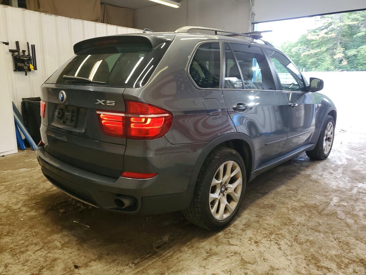 2011 BMW X5 — фото 3