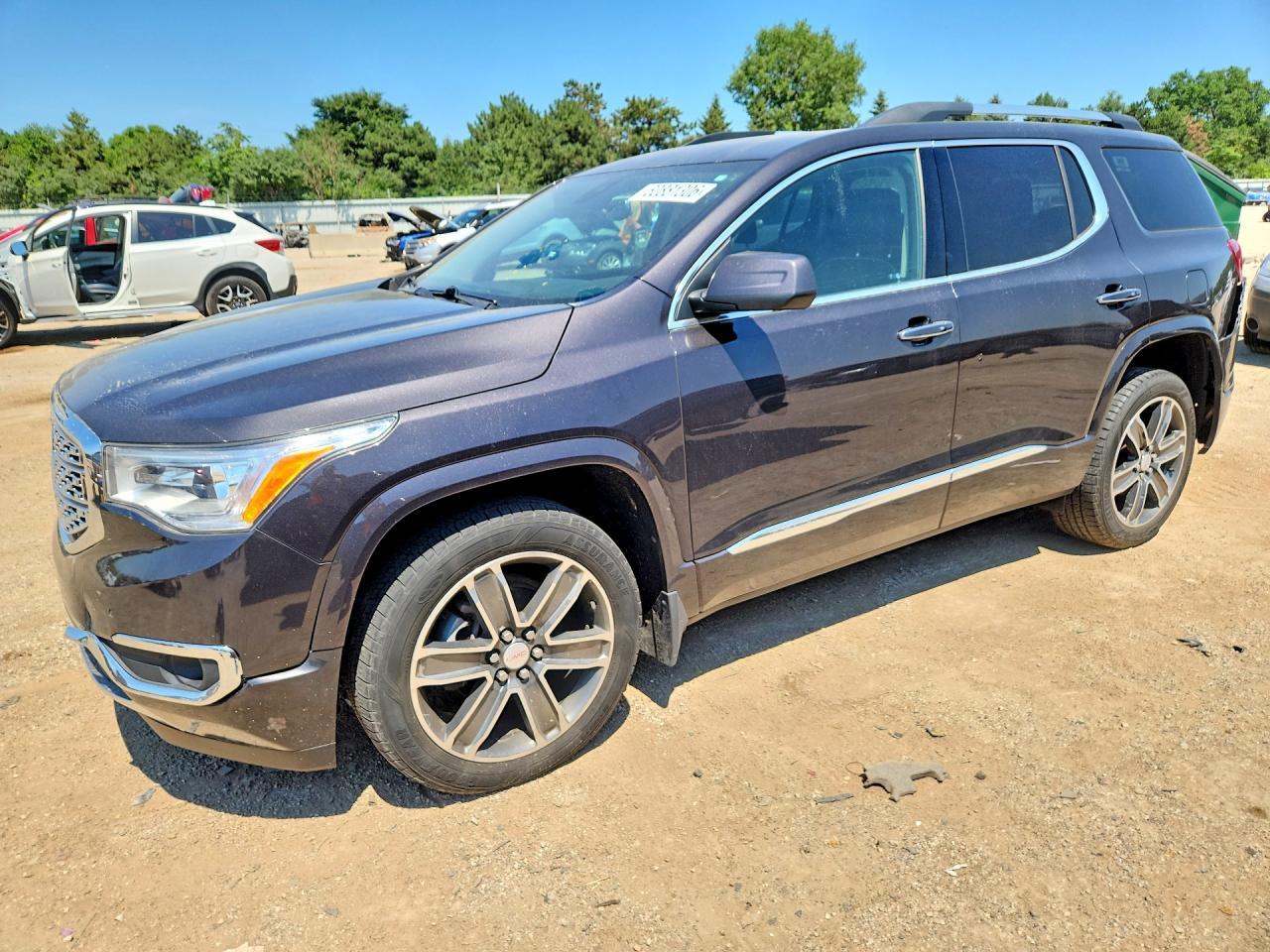 2017 GMC ACADIA — фото 1