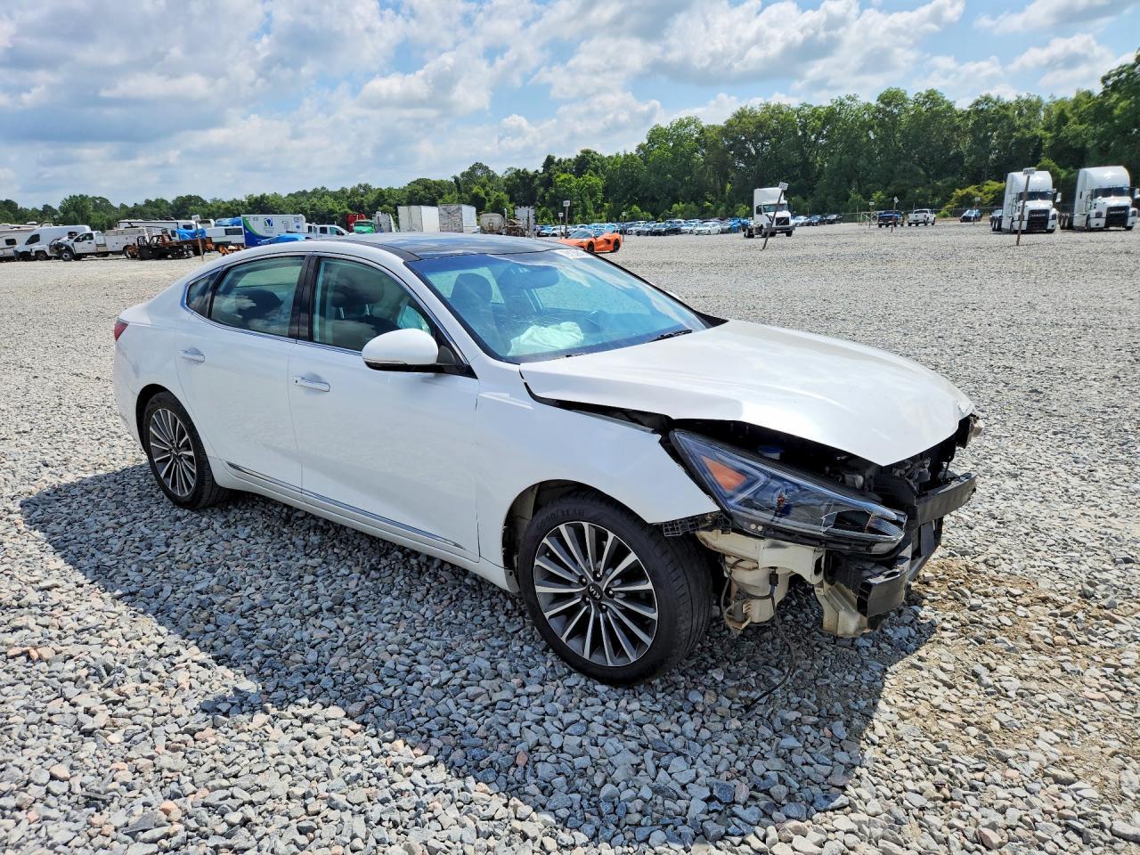 2017 KIA CADENZA — фото 4