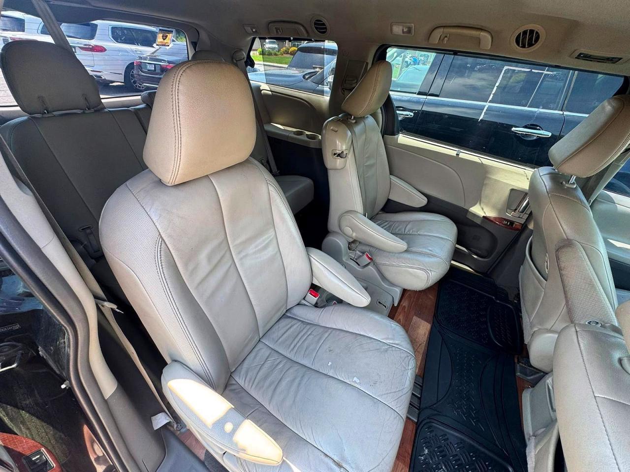 2014 TOYOTA SIENNA — фото 6