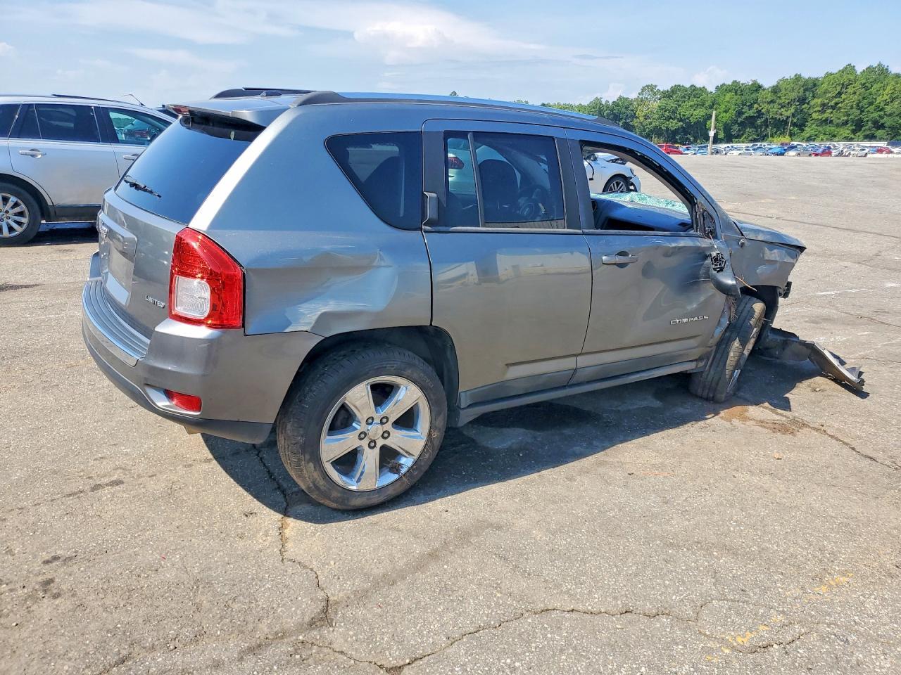 2011 JEEP COMPASS — фото 3