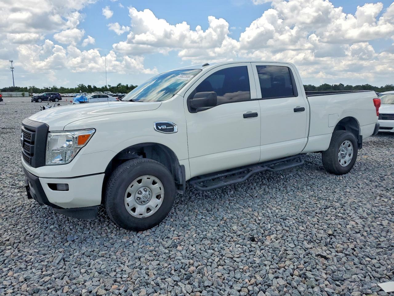 2021 NISSAN TITAN — фото 1