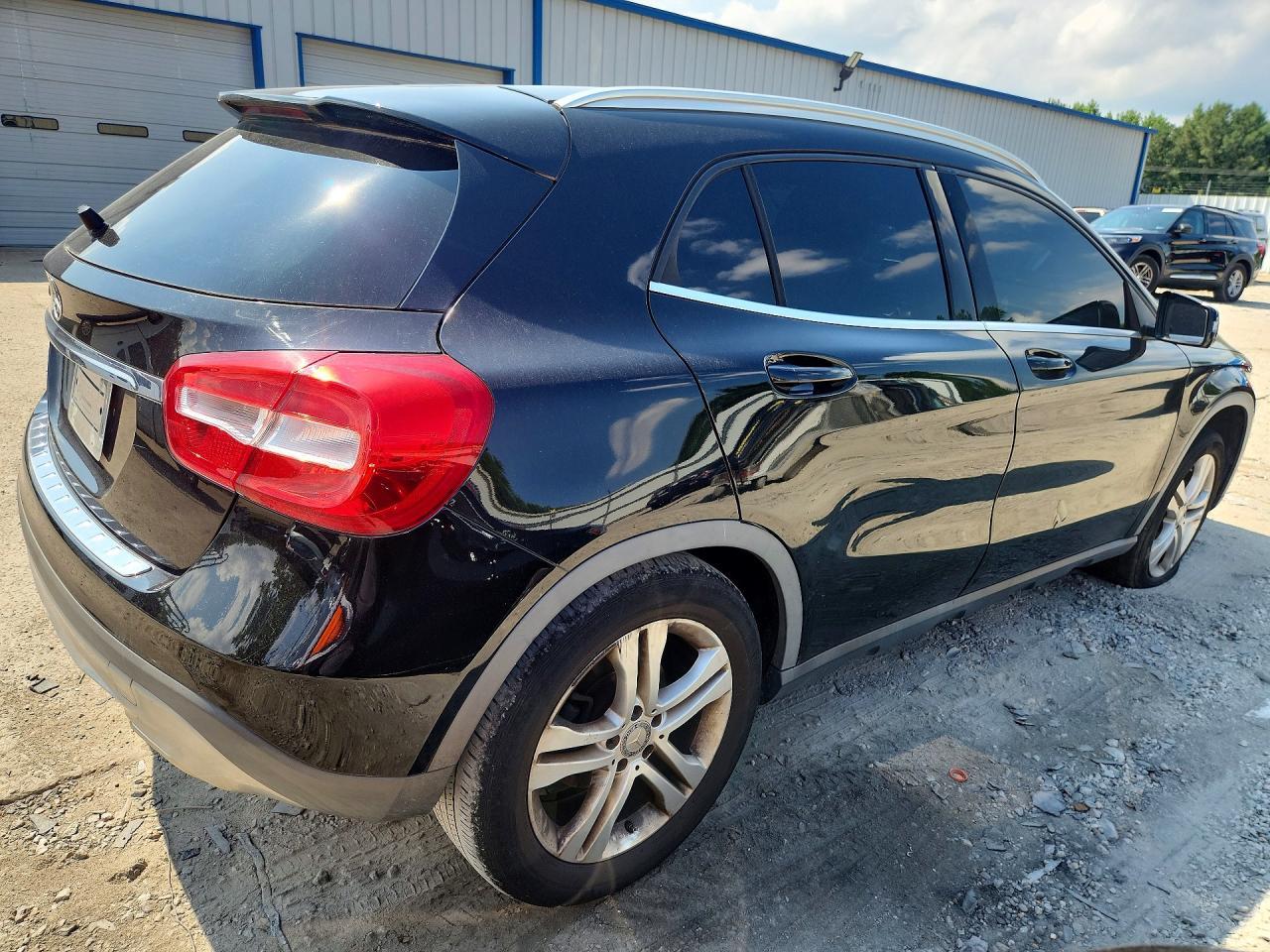 2016 MERCEDES-BENZ GLA-CLASS — фото 3
