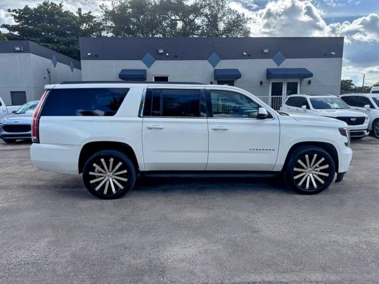 2015 CHEVROLET SUBURBAN — фото 13