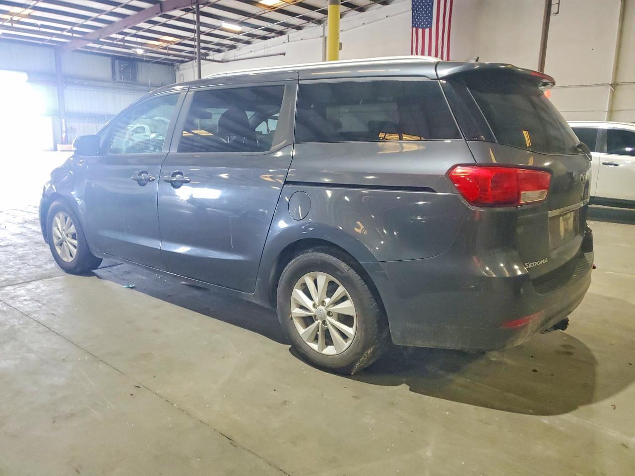 2017 KIA SEDONA — фото 2
