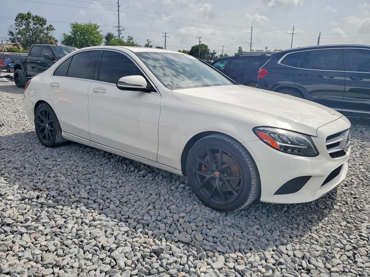 2019 MERCEDES-BENZ C-CLASS — фото 4