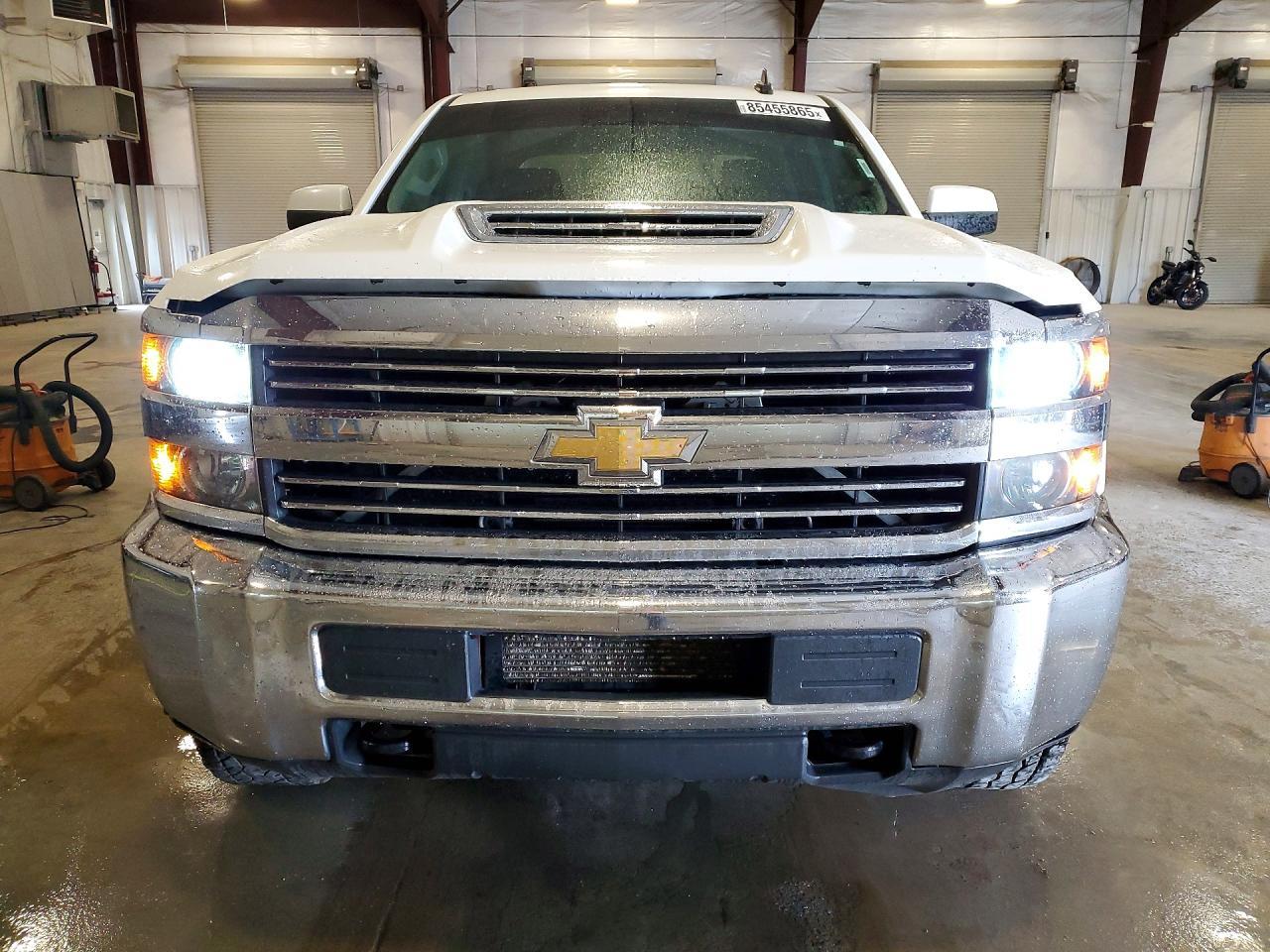 2018 CHEVROLET SILVERADO 2500 — фото 5