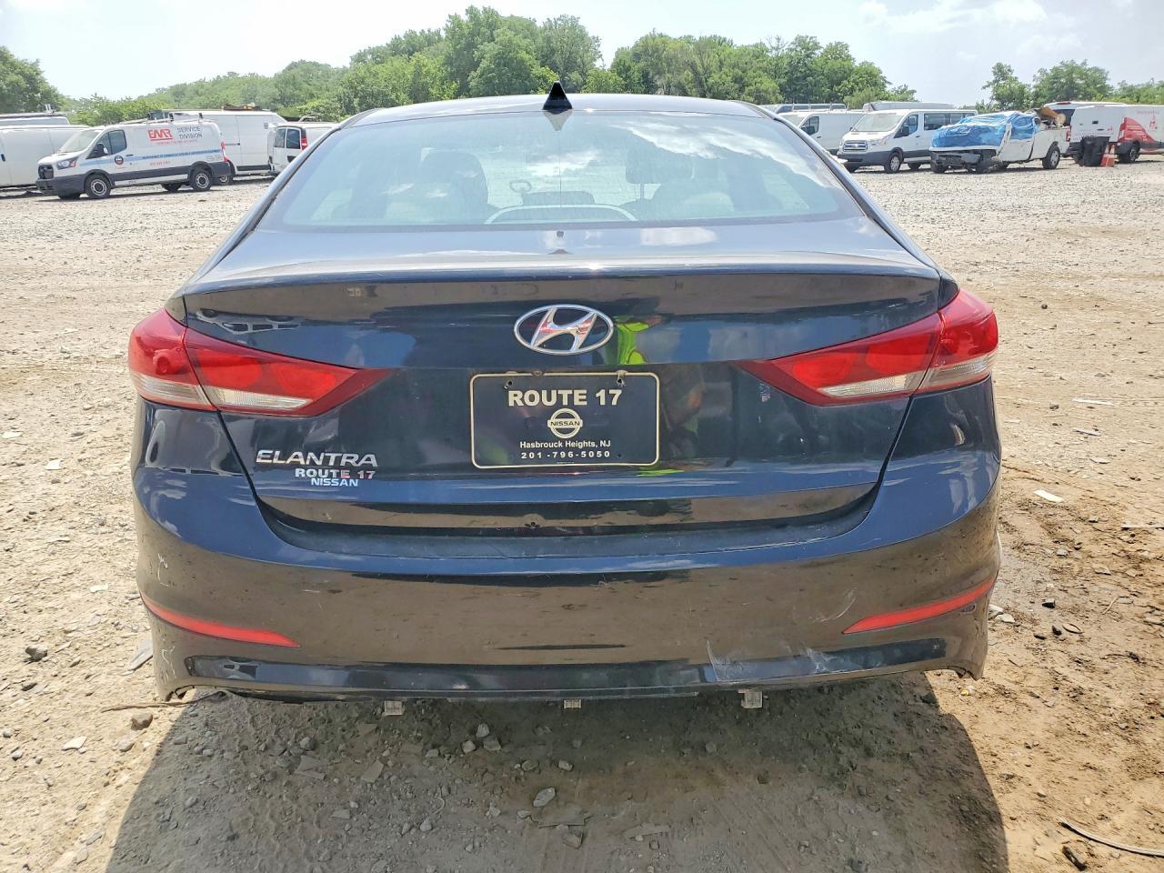 2017 HYUNDAI ELANTRA — фото 6